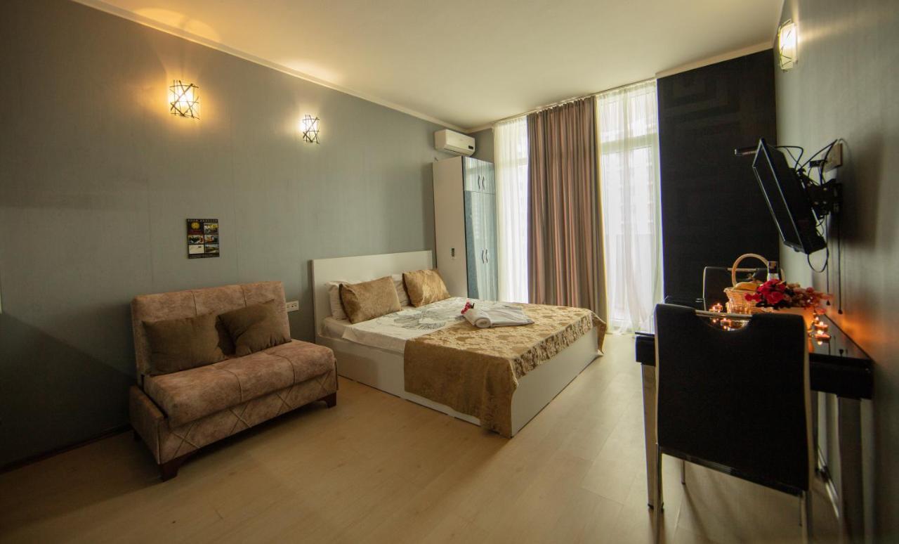Tower Apartments 巴统 外观 照片