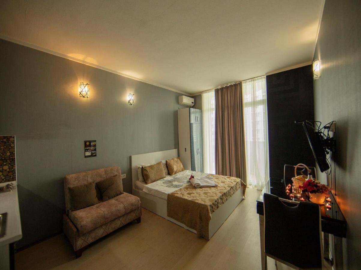 Tower Apartments 巴统 外观 照片