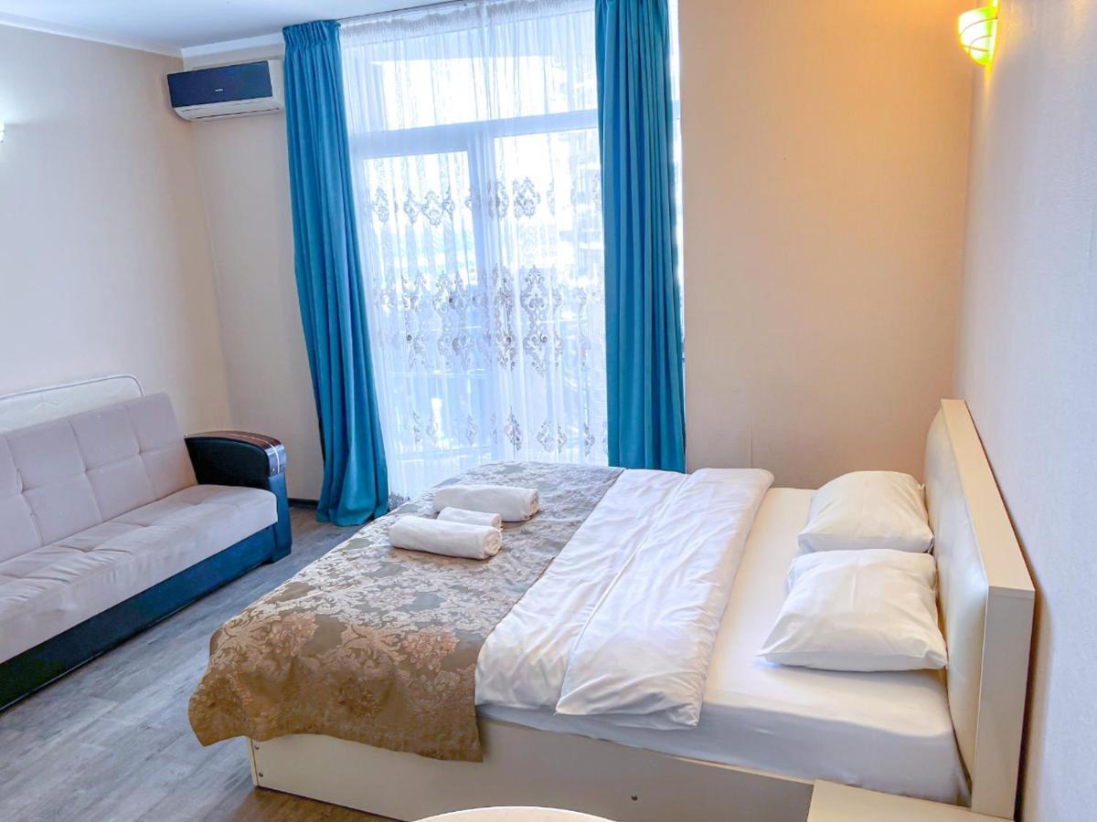 Tower Apartments 巴统 外观 照片
